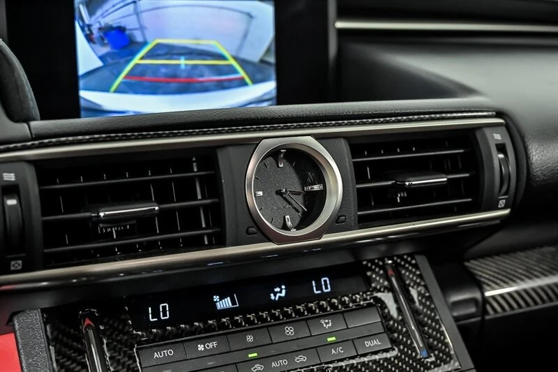 2015 Lexus RC F - Image 28 of 31