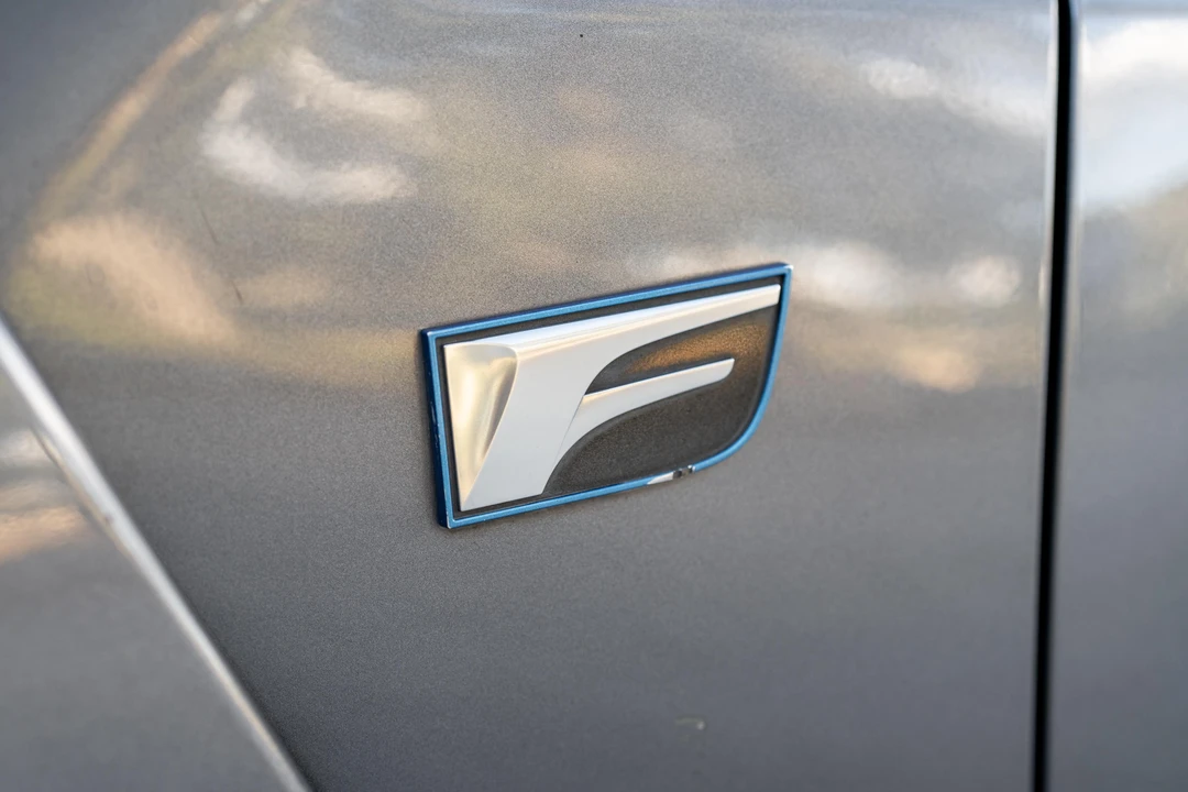 2015 Lexus RC F - Image 15 of 31