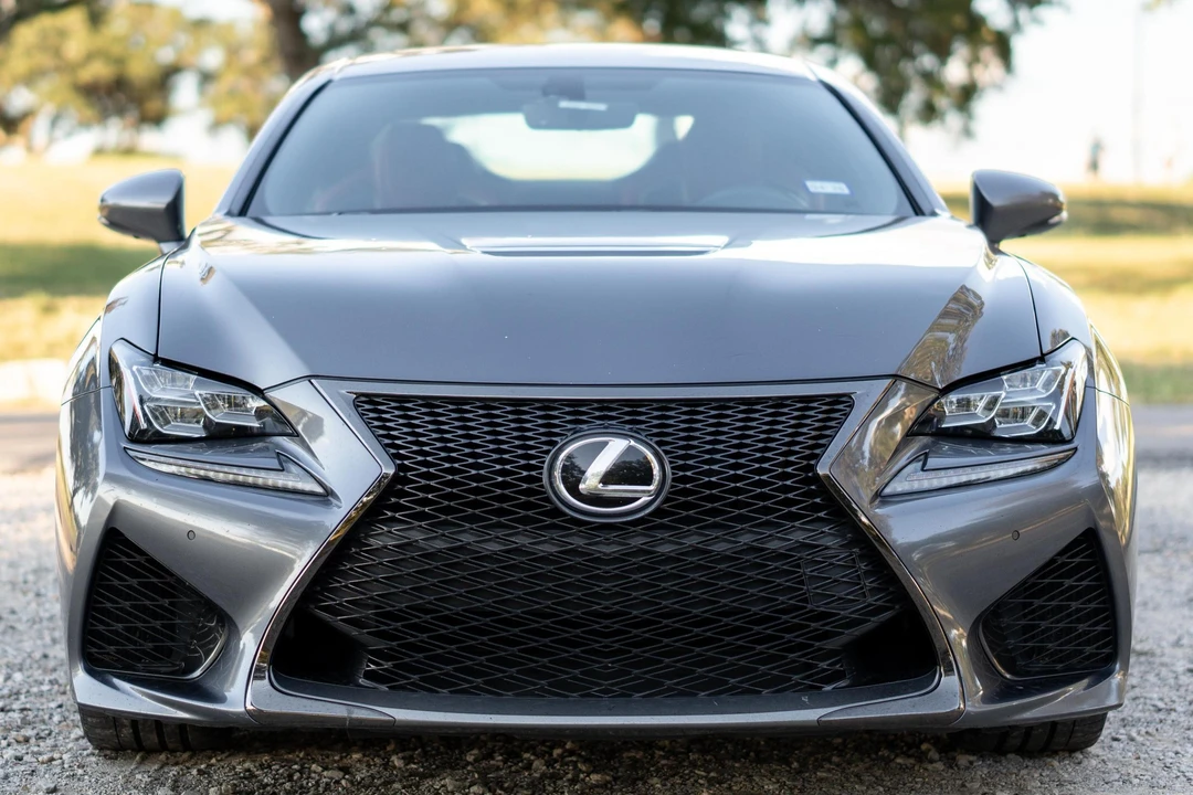 2015 Lexus RC F - Image 2 of 31