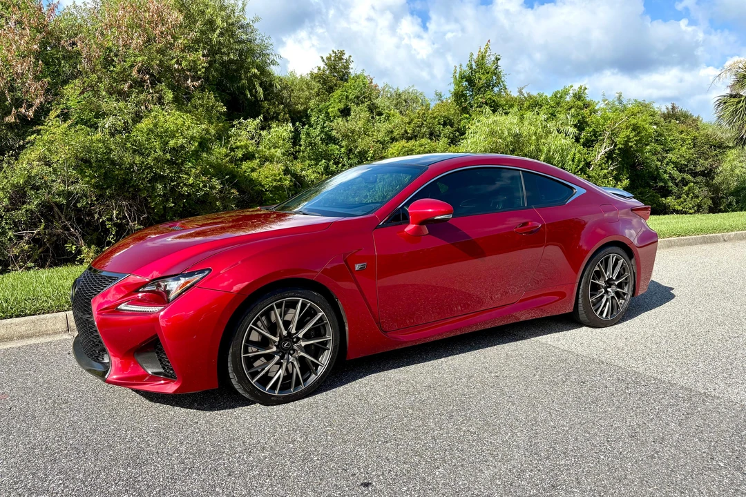 2015 Lexus RC F - Image 10 of 31
