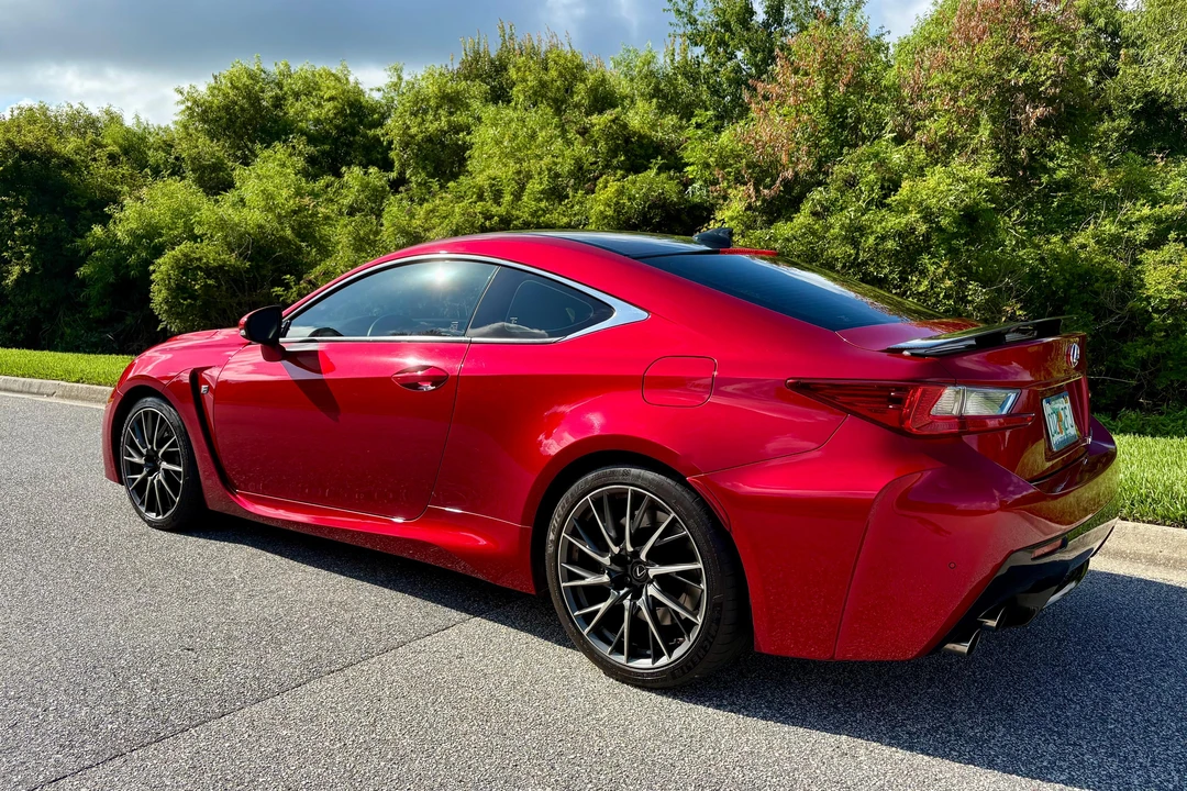 2015 Lexus RC F - Image 12 of 31