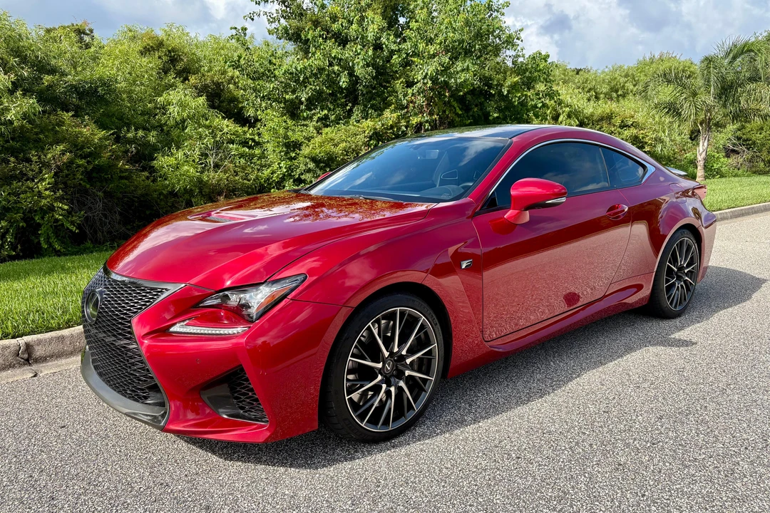 2015 Lexus RC F - Image 8 of 31