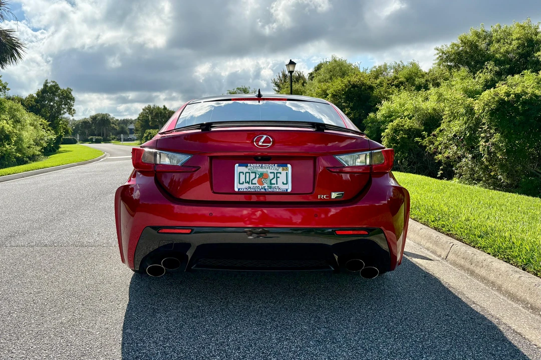 2015 Lexus RC F - Image 14 of 31