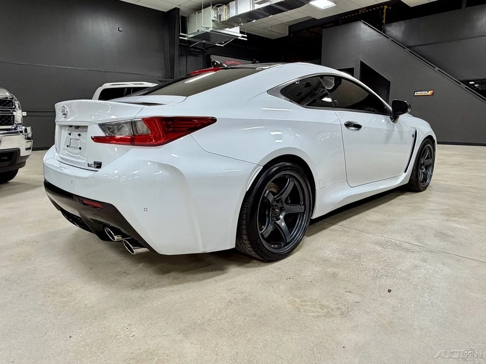 2015 Lexus RC F - Image 8 of 12