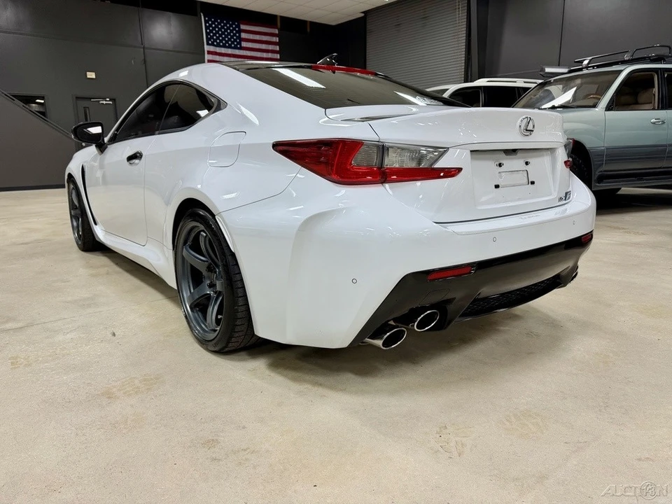 2015 Lexus RC F - Image 10 of 12