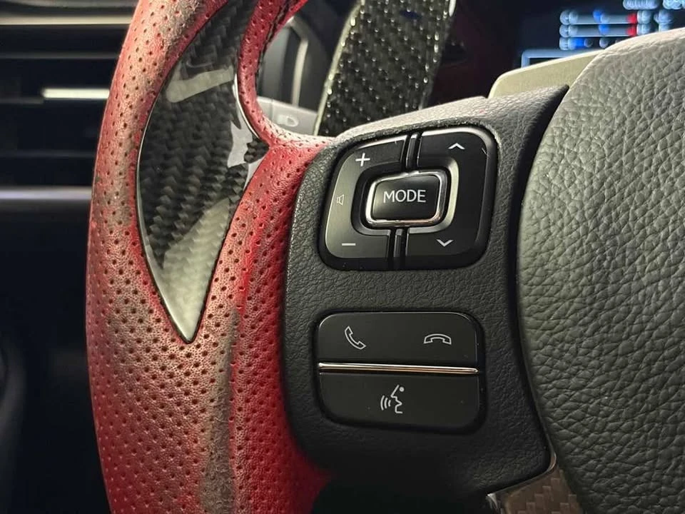 2015 Lexus RC F - Image 18 of 20