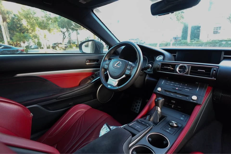 2015 Lexus RC F - Image 9 of 20