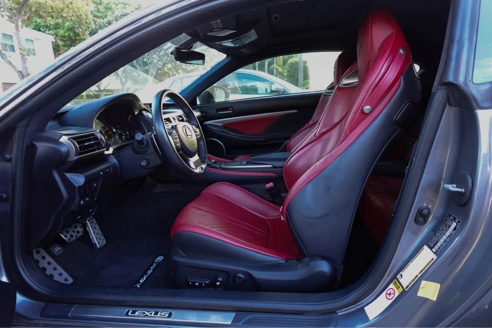 2015 Lexus RC F - Image 12 of 20