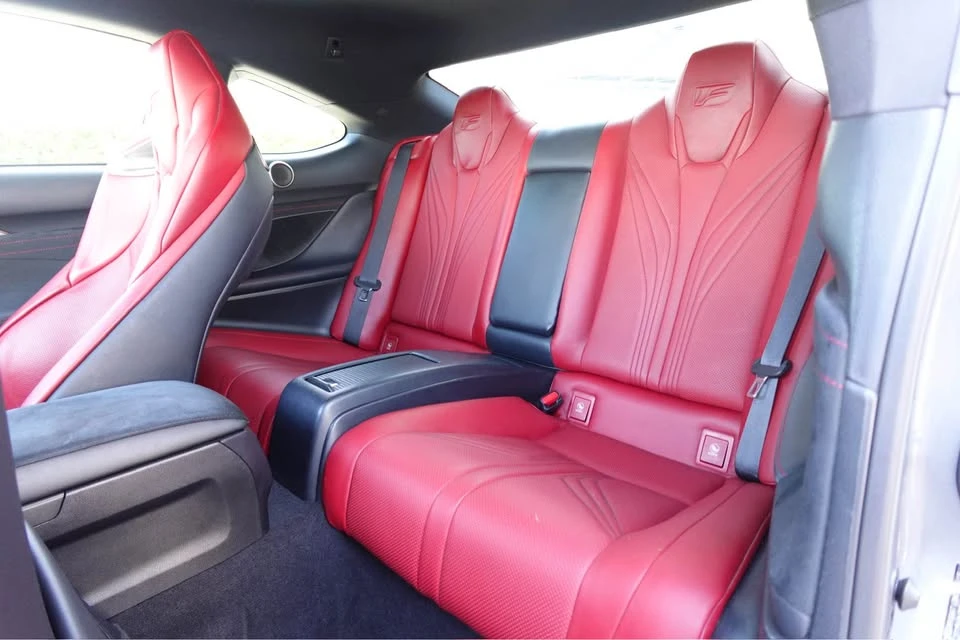 2015 Lexus RC F - Image 18 of 20
