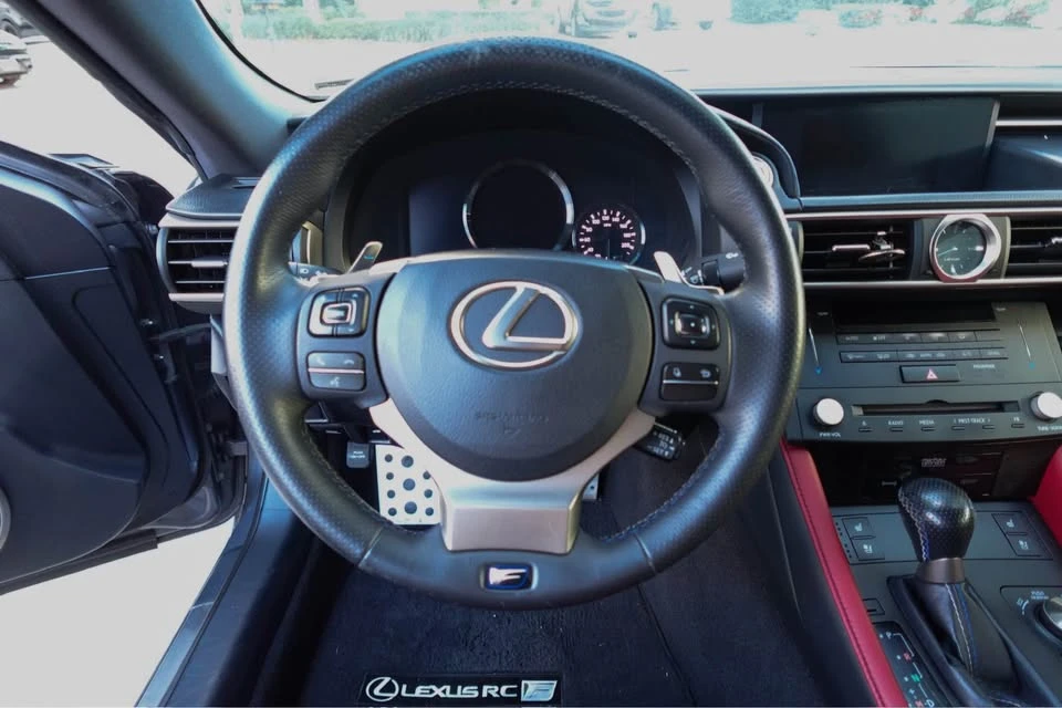 2015 Lexus RC F - Image 17 of 20