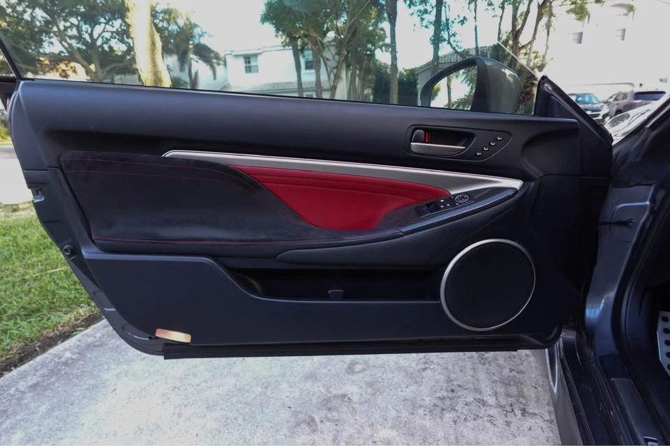 2015 Lexus RC F - Image 15 of 20