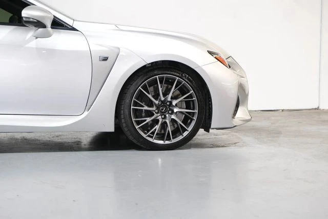 2015 Lexus RC F - Image 16 of 21