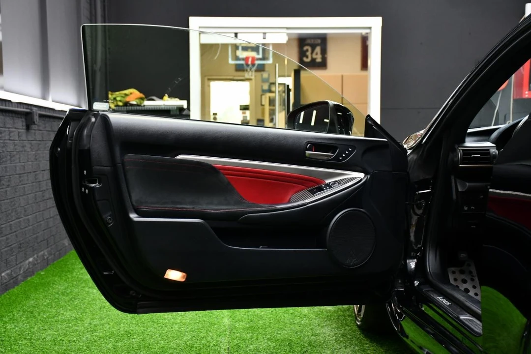 2015 Lexus RC F - Image 20 of 21