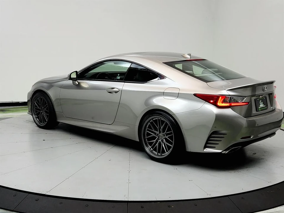 2015 Lexus RC - Image 7 of 12
