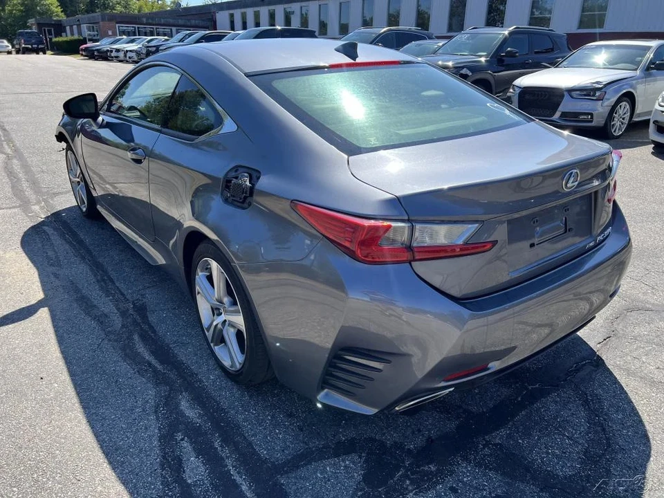 2015 Lexus RC - Image 7 of 12