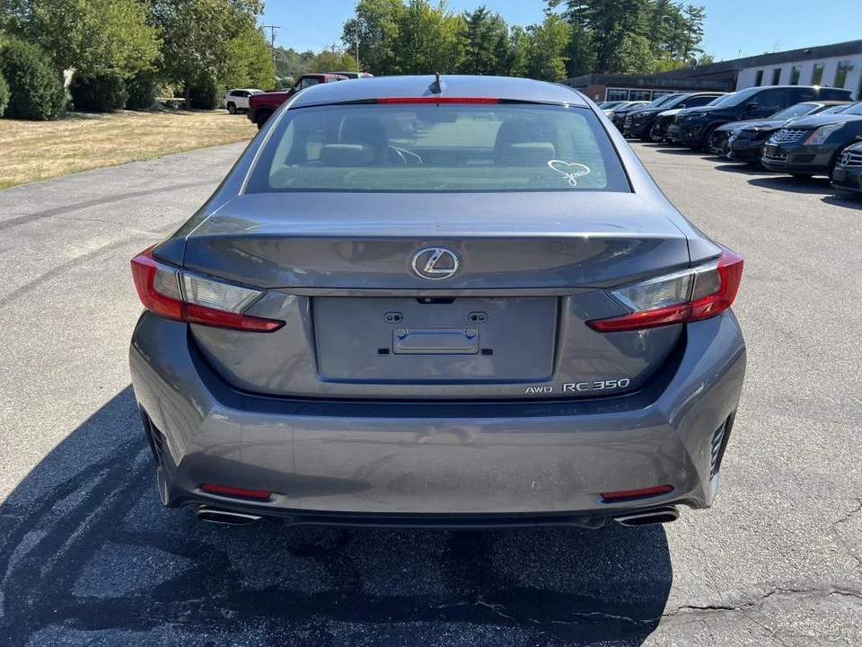 2015 Lexus RC - Image 4 of 12