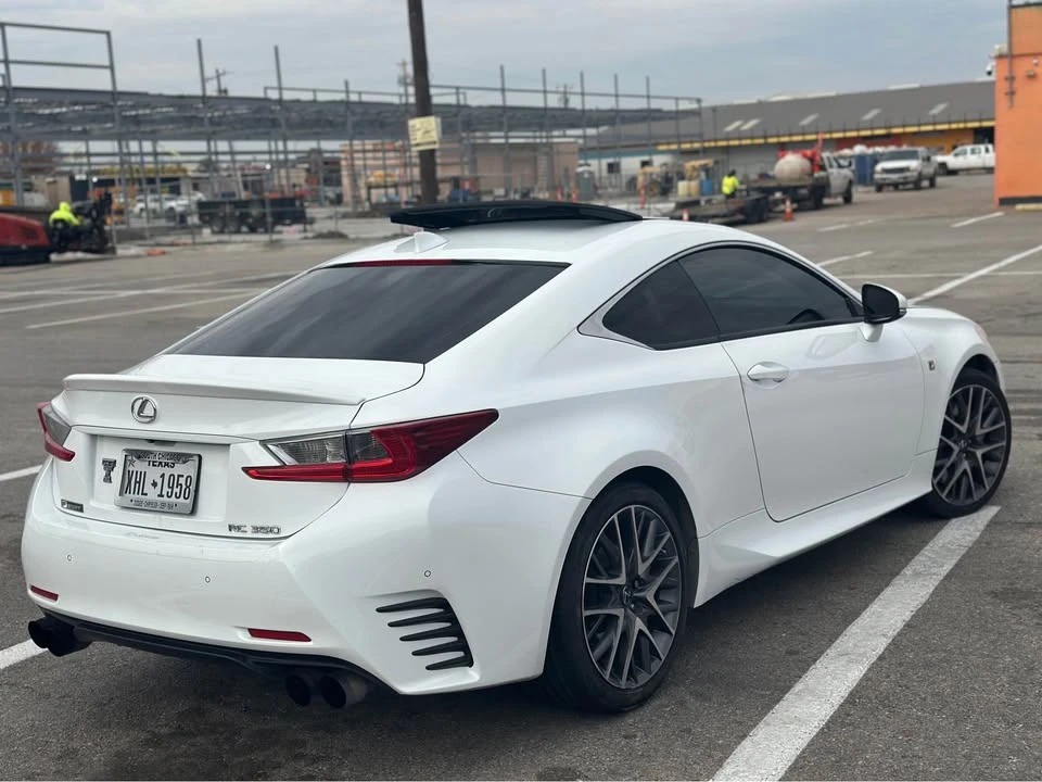 2015 Lexus RC - Image 4 of 10