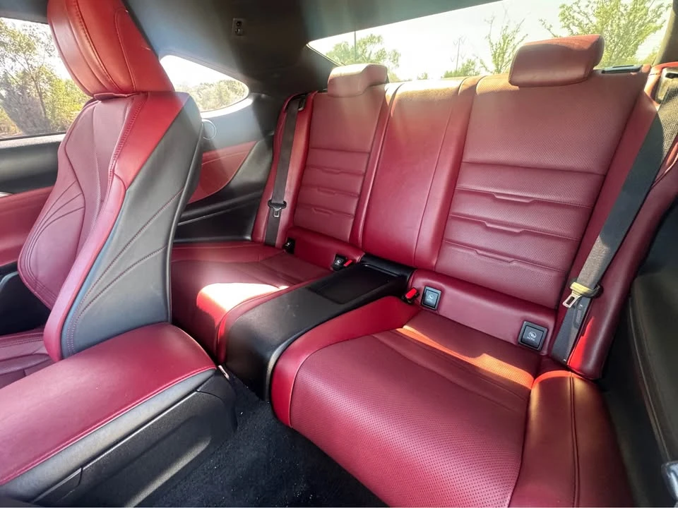 2015 Lexus RC - Image 13 of 14