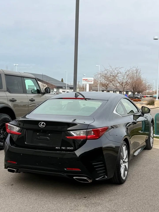 2015 Lexus RC - Image 4 of 9