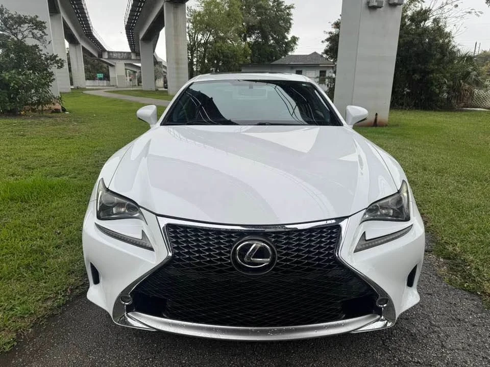 2015 Lexus RC - Image 4 of 15