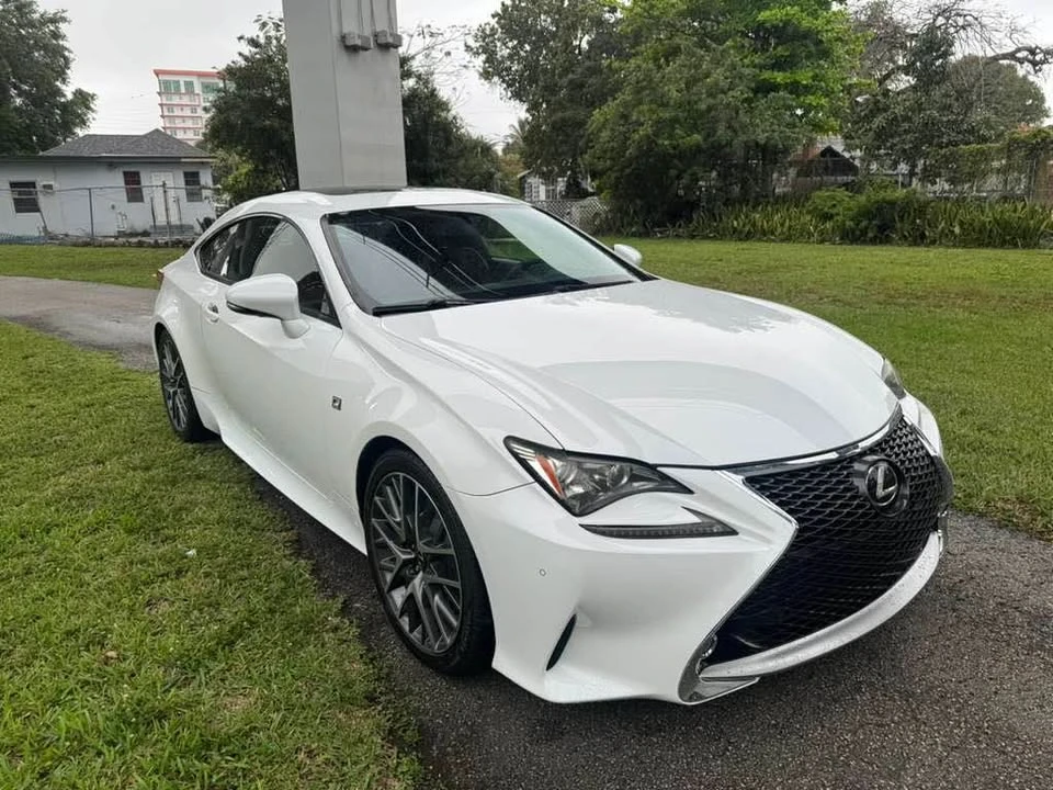 2015 Lexus RC - Image 3 of 15