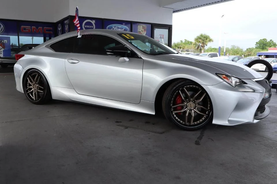 2015 Lexus RC - Image 6 of 11
