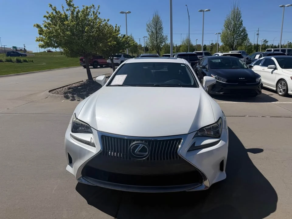 2015 Lexus RC - Image 2 of 7