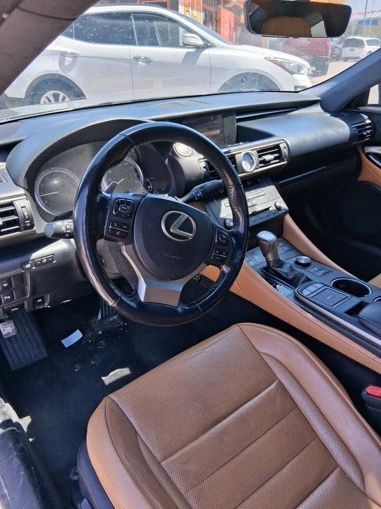 2015 Lexus RC - Image 6 of 9