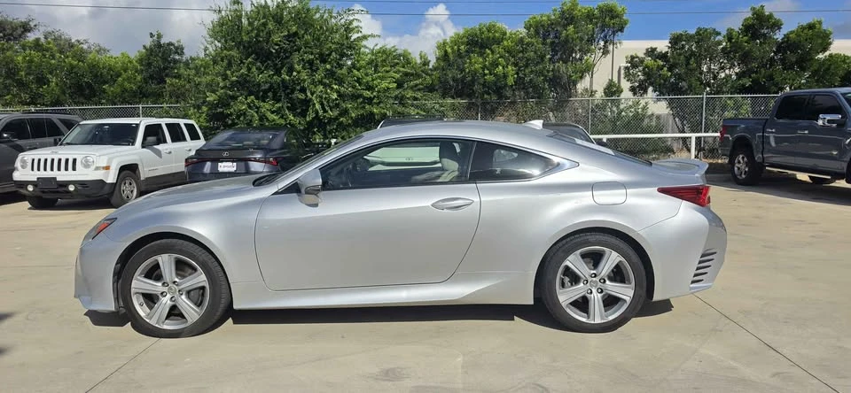 2015 Lexus RC - Image 7 of 20