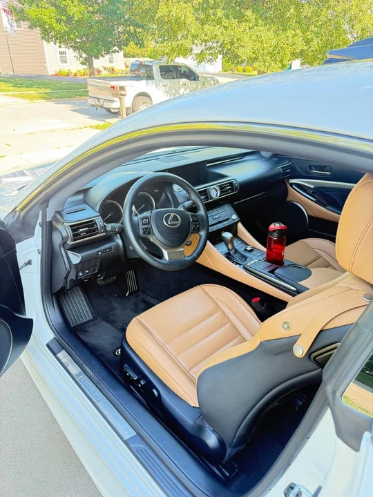 2015 Lexus RC - Image 5 of 6