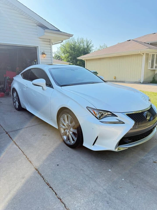 2015 Lexus RC - Image 2 of 6
