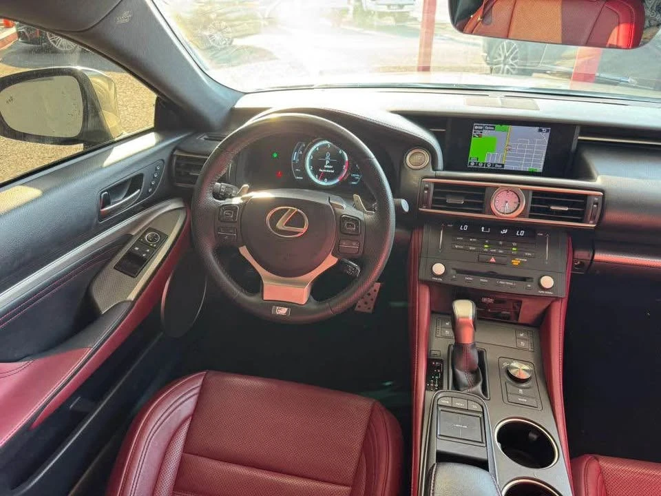 2015 Lexus RC - Image 10 of 20