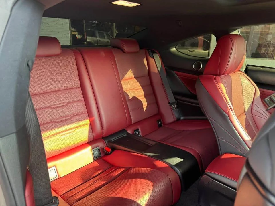 2015 Lexus RC - Image 15 of 20