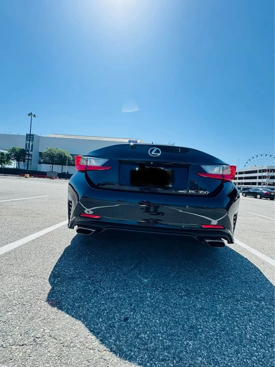 2015 Lexus RC - Image 2 of 20