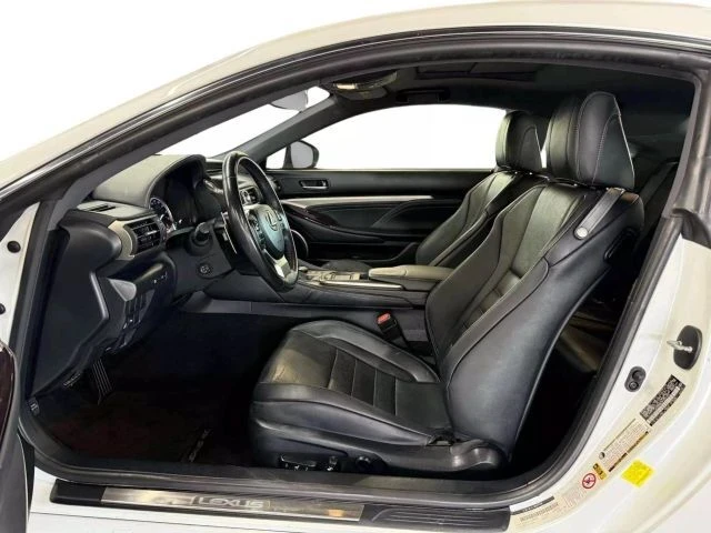 2015 Lexus RC - Image 10 of 21