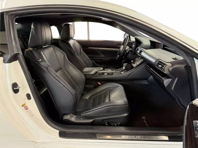 2015 Lexus RC - Image 11 of 21