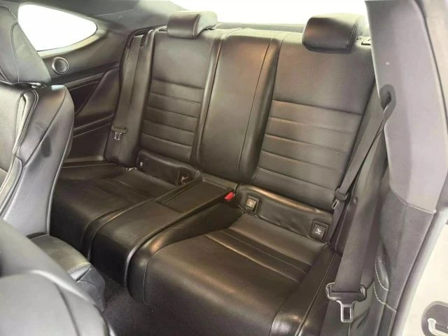 2015 Lexus RC - Image 13 of 21