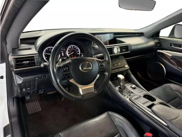 2015 Lexus RC - Image 9 of 21