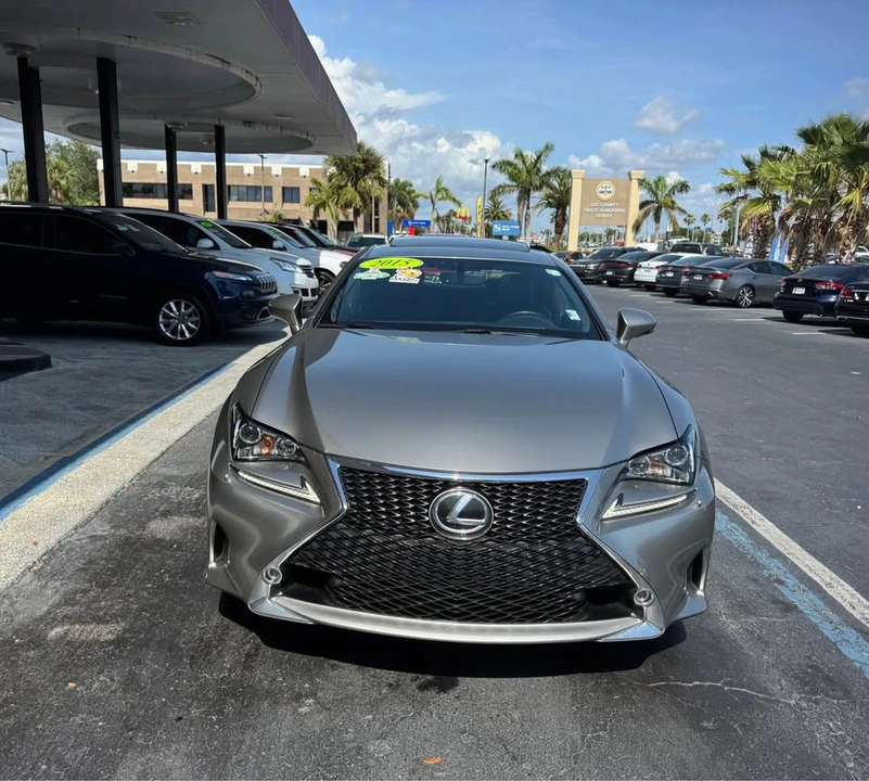 2015 Lexus RC - Image 2 of 20