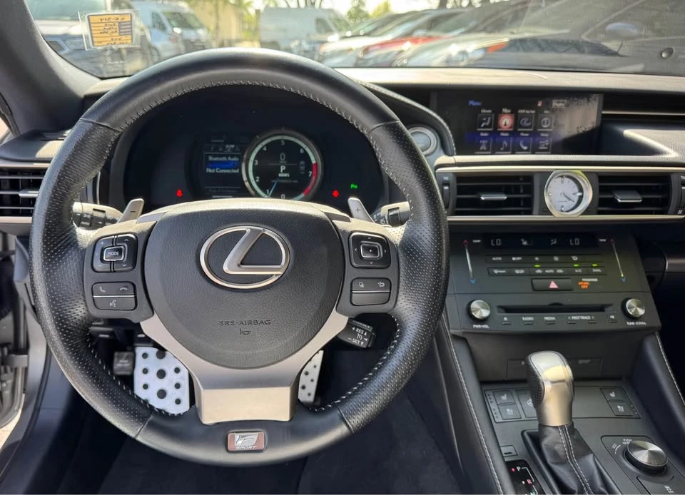 2015 Lexus RC - Image 19 of 20