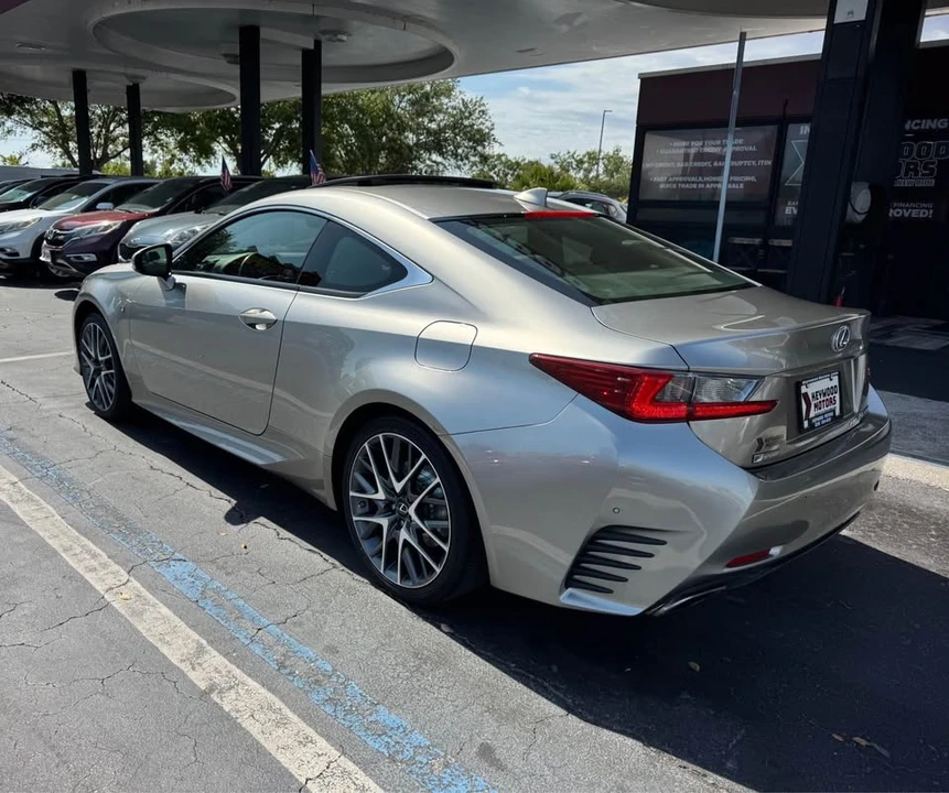 2015 Lexus RC - Image 7 of 20