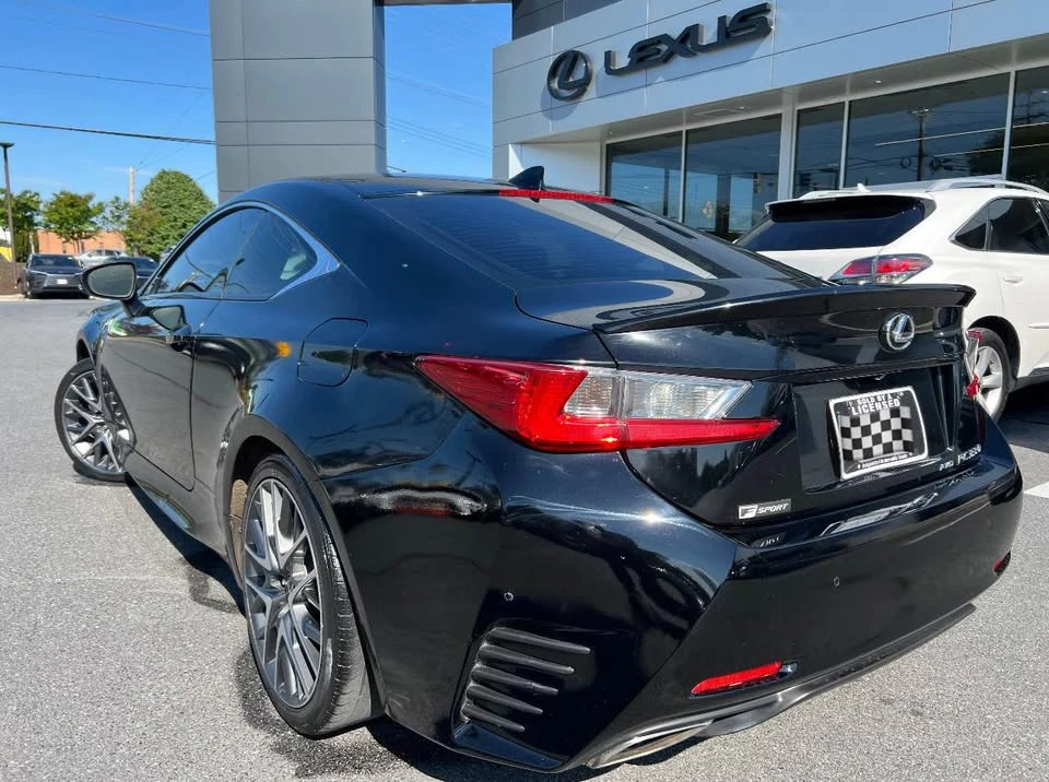2015 Lexus RC - Image 2 of 6