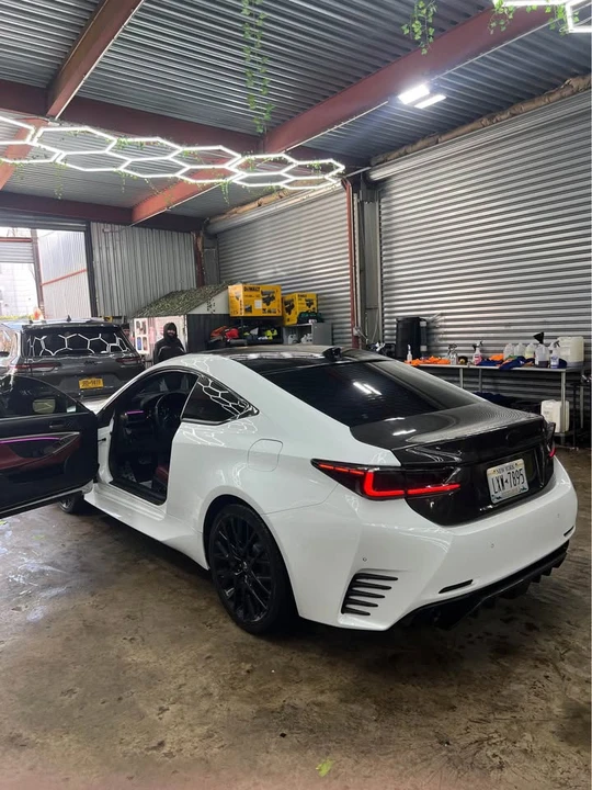2015 Lexus RC - Image 9 of 9