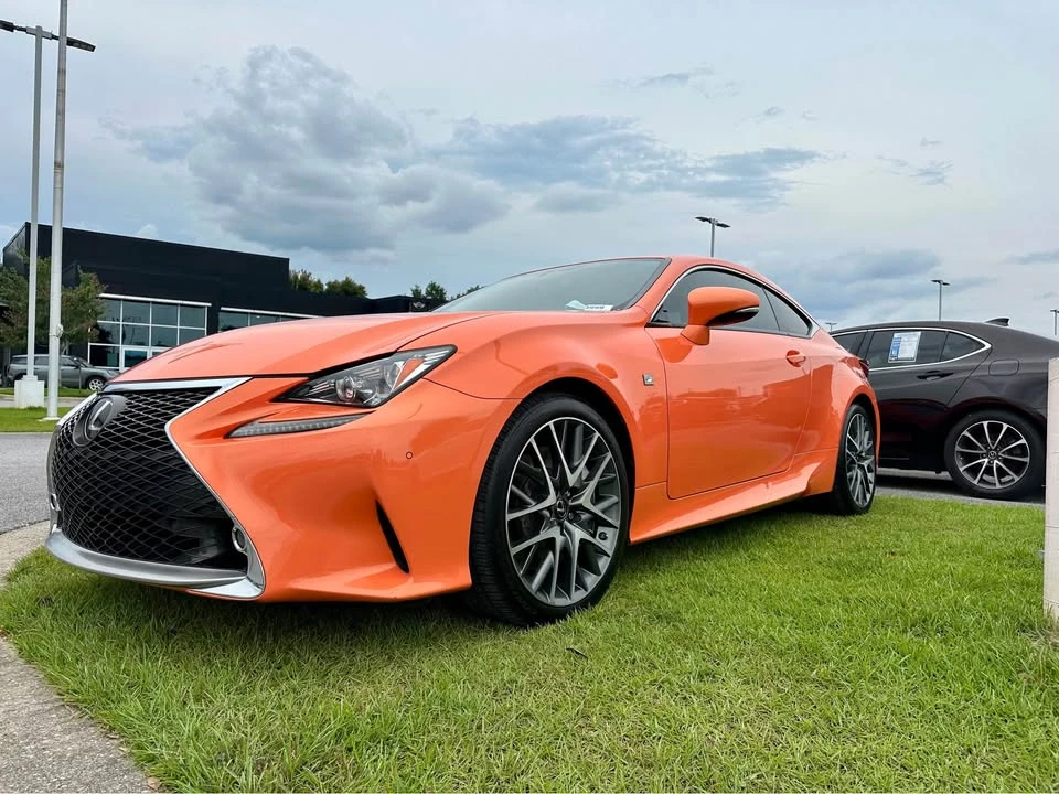 2015 Lexus RC - Image 2 of 13