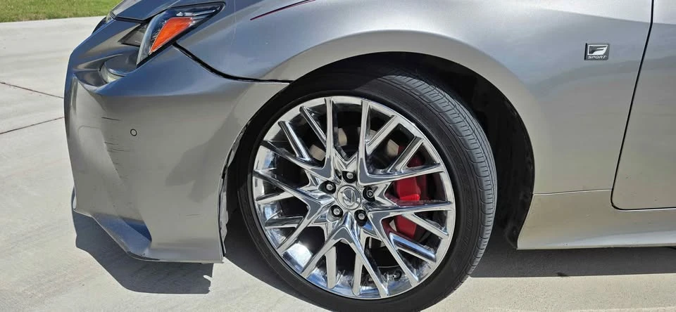 2015 Lexus RC - Image 9 of 20
