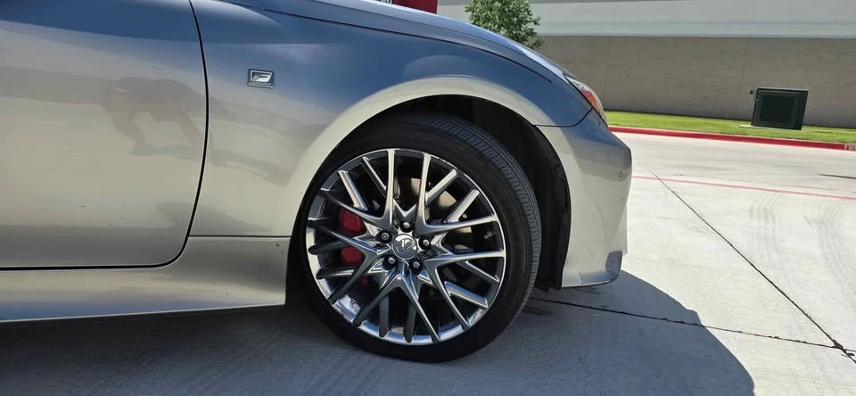 2015 Lexus RC - Image 8 of 20