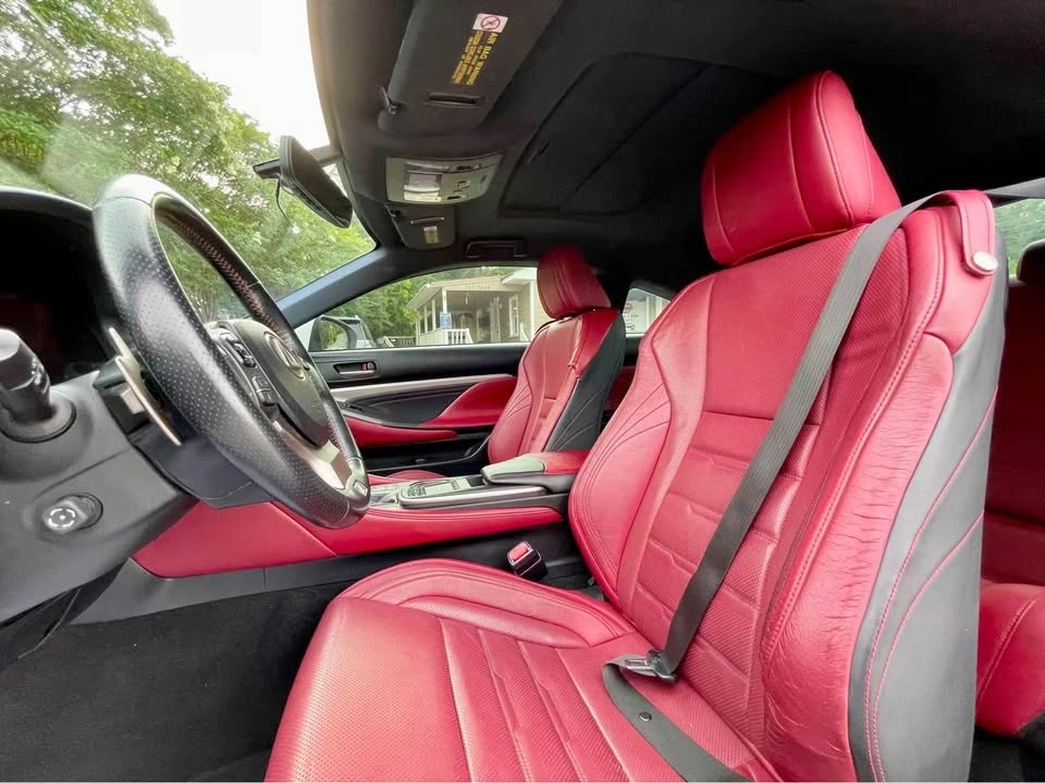 2015 Lexus RC - Image 11 of 20