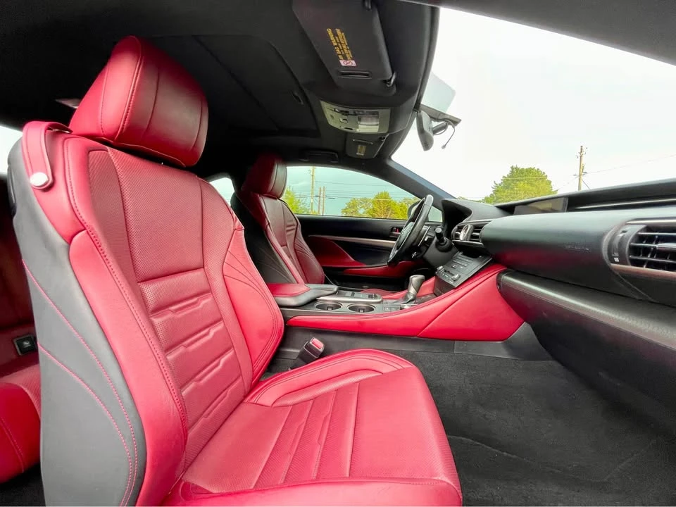 2015 Lexus RC - Image 12 of 20
