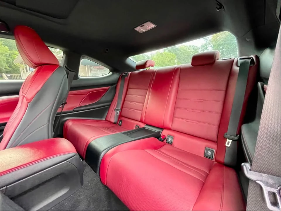 2015 Lexus RC - Image 10 of 20