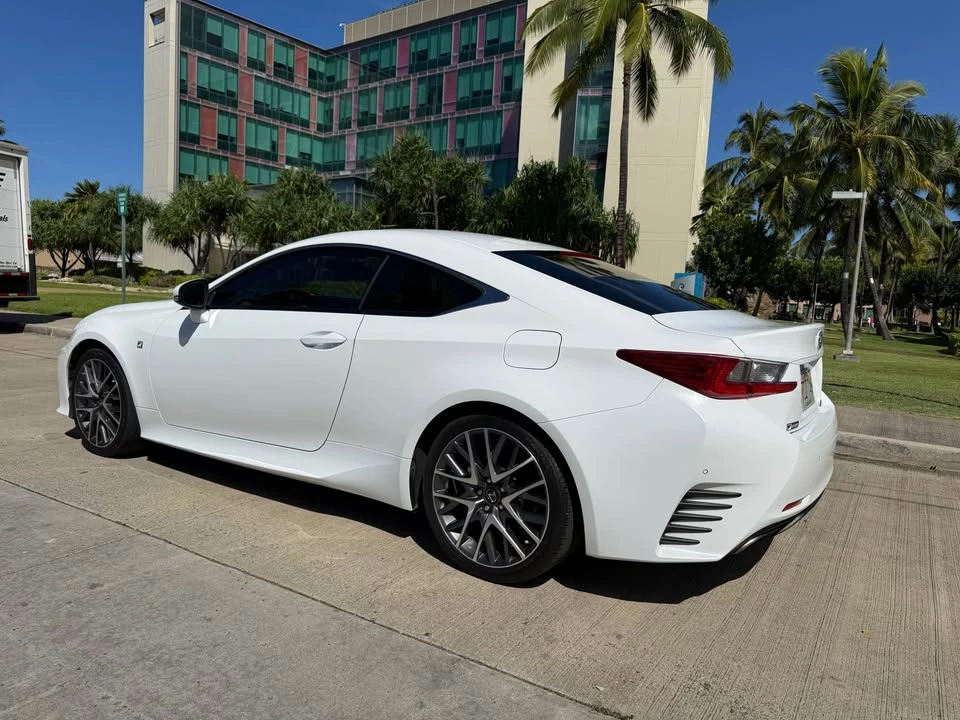 2015 Lexus RC - Image 9 of 11